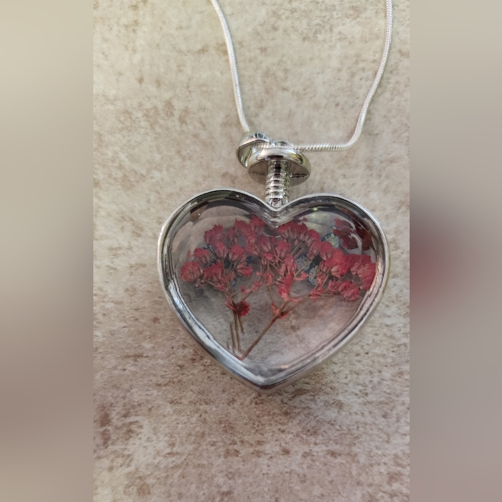 New 20" 925 stamped glass heart dried flowers necklace